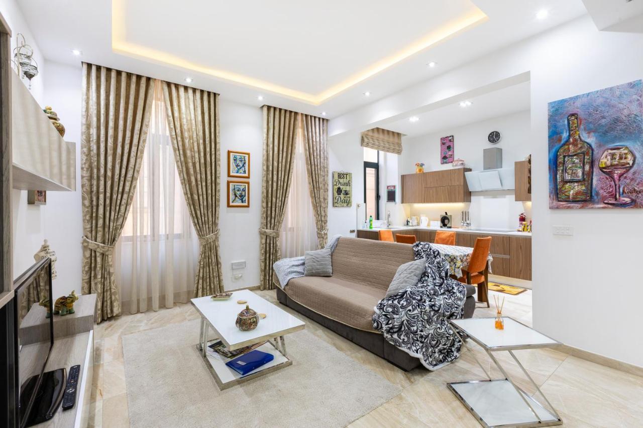 Valletta Large 3 Bedroom Exterior photo
