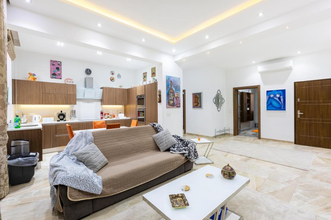 Valletta Large 3 Bedroom Exterior photo
