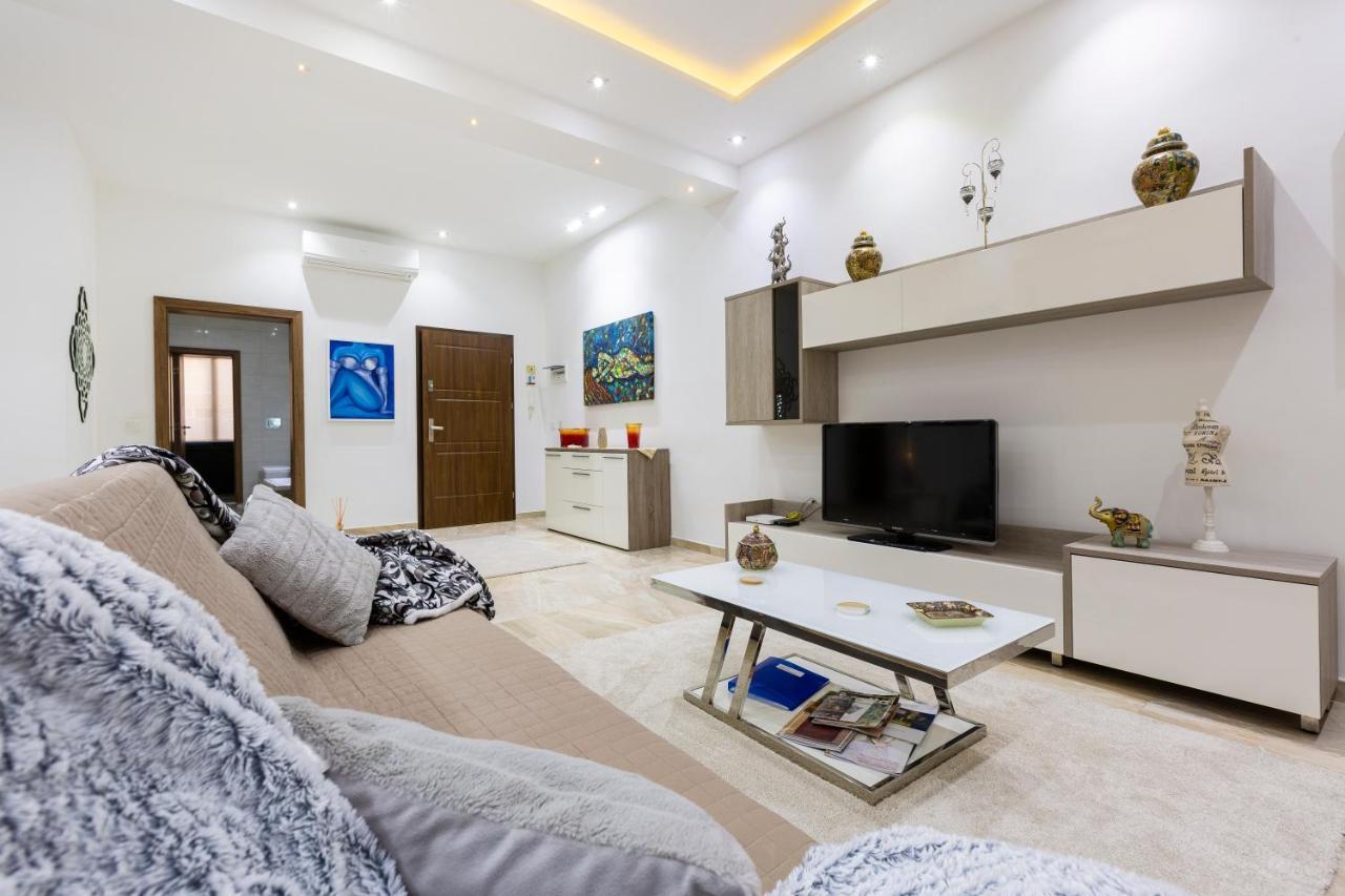 Valletta Large 3 Bedroom Exterior photo